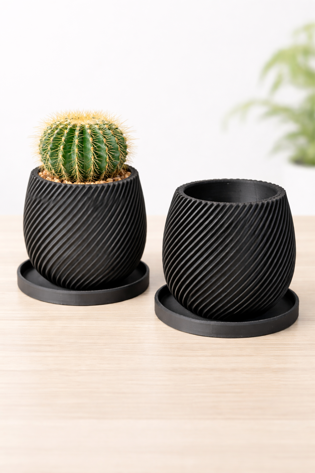 Горшок черный с поддоном Exotica Spiral Mini D6см (набор из 2шт)